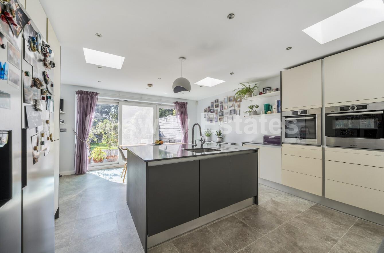 Hale Drive, Mill Hill, NW7, London